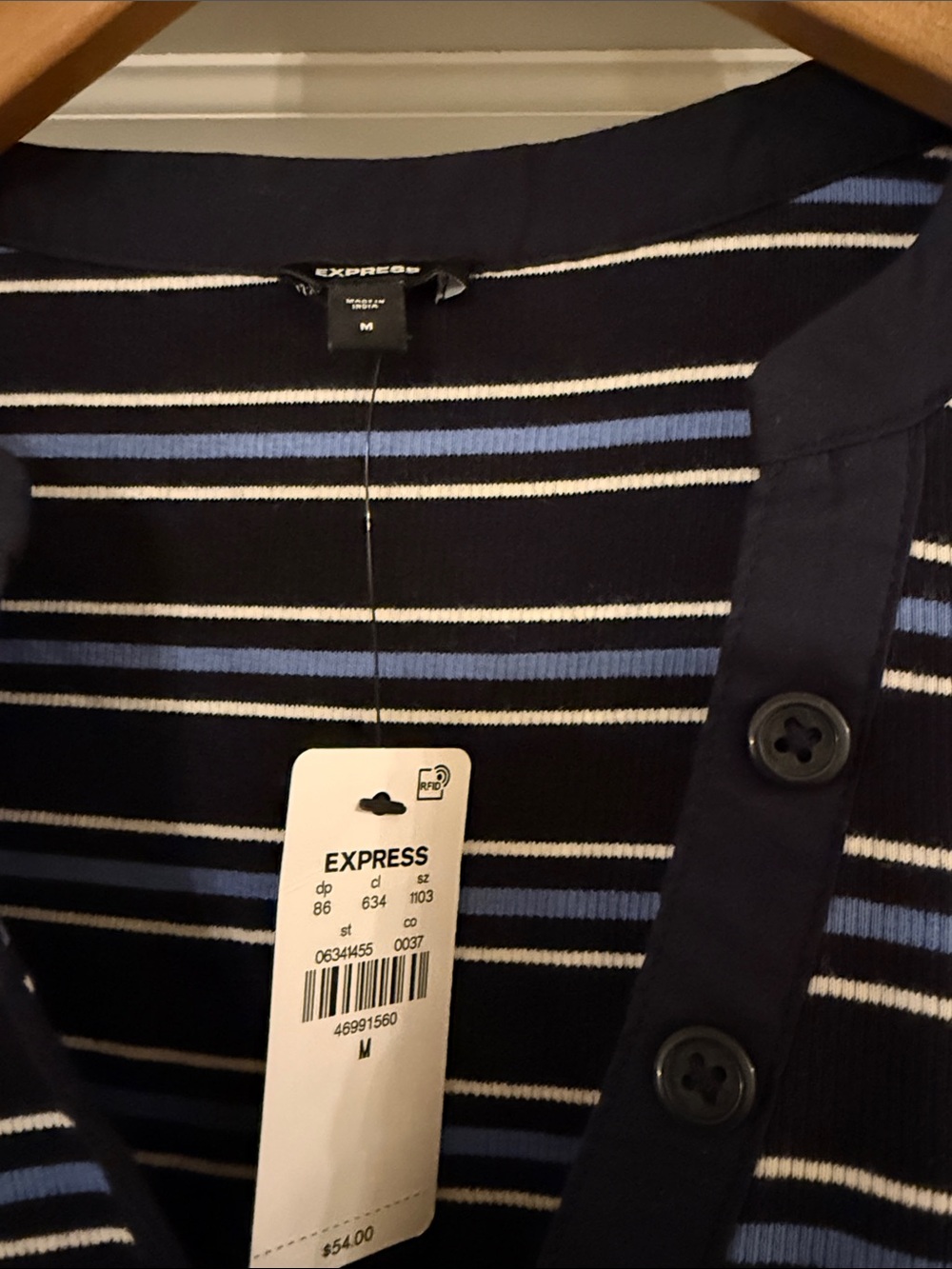 Express Women's Navy Striped Puff-Sleeve Henley Top - M NWT - Picture 2 of 6